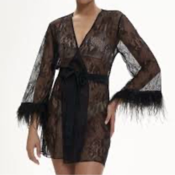 Rya Collection Women’s White Lace Feathered Trim Robe Attached Satin Belt S NWOT - Picture 11 of 11